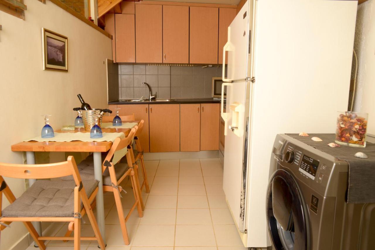 Agali 1 Superior Maisonette Kalamata Exterior photo